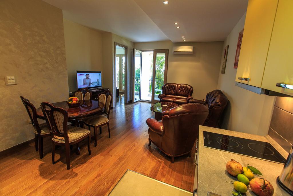 De Lux Apartments Petrovac Εξωτερικό φωτογραφία
